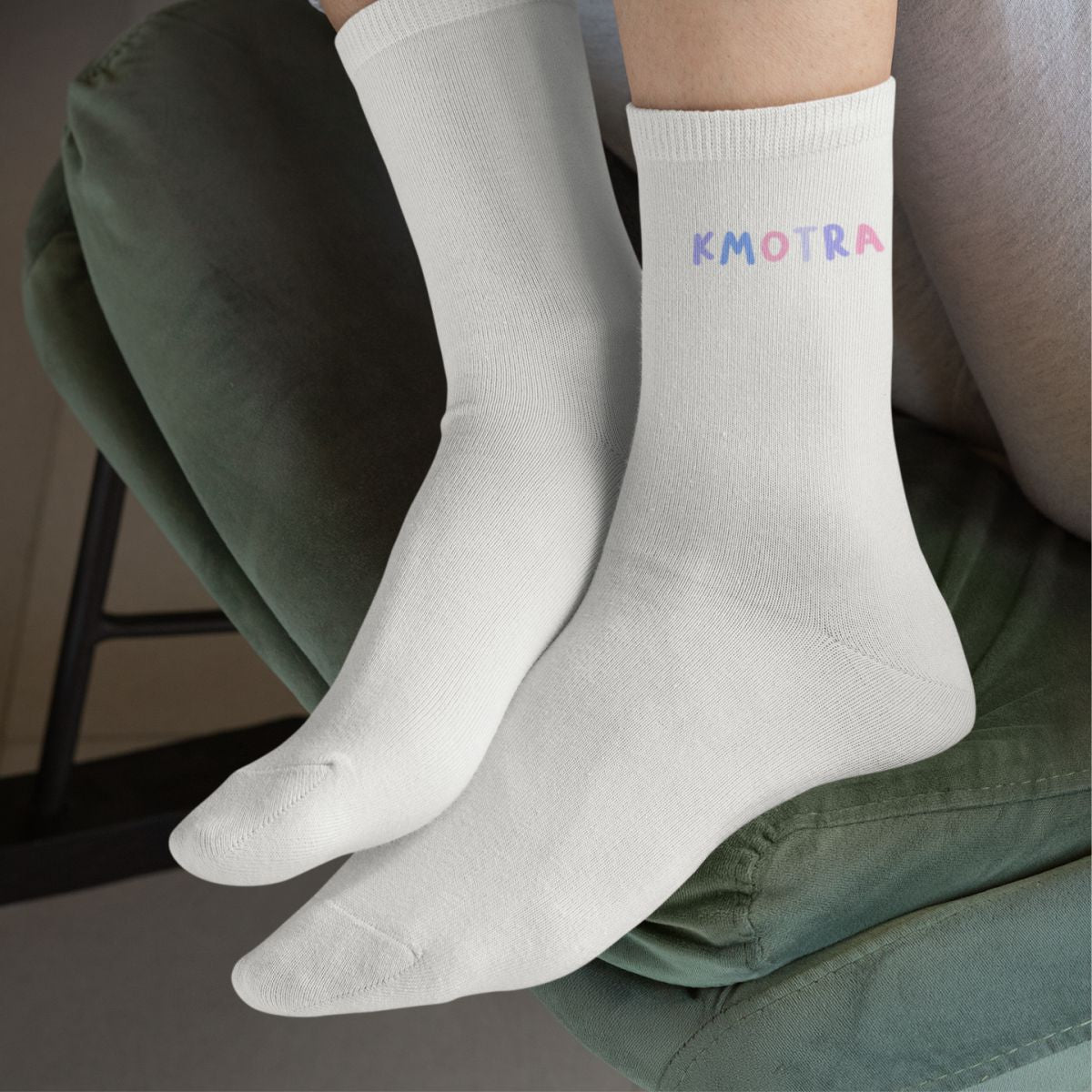 Bílé ponožky "Barevná kmotra"