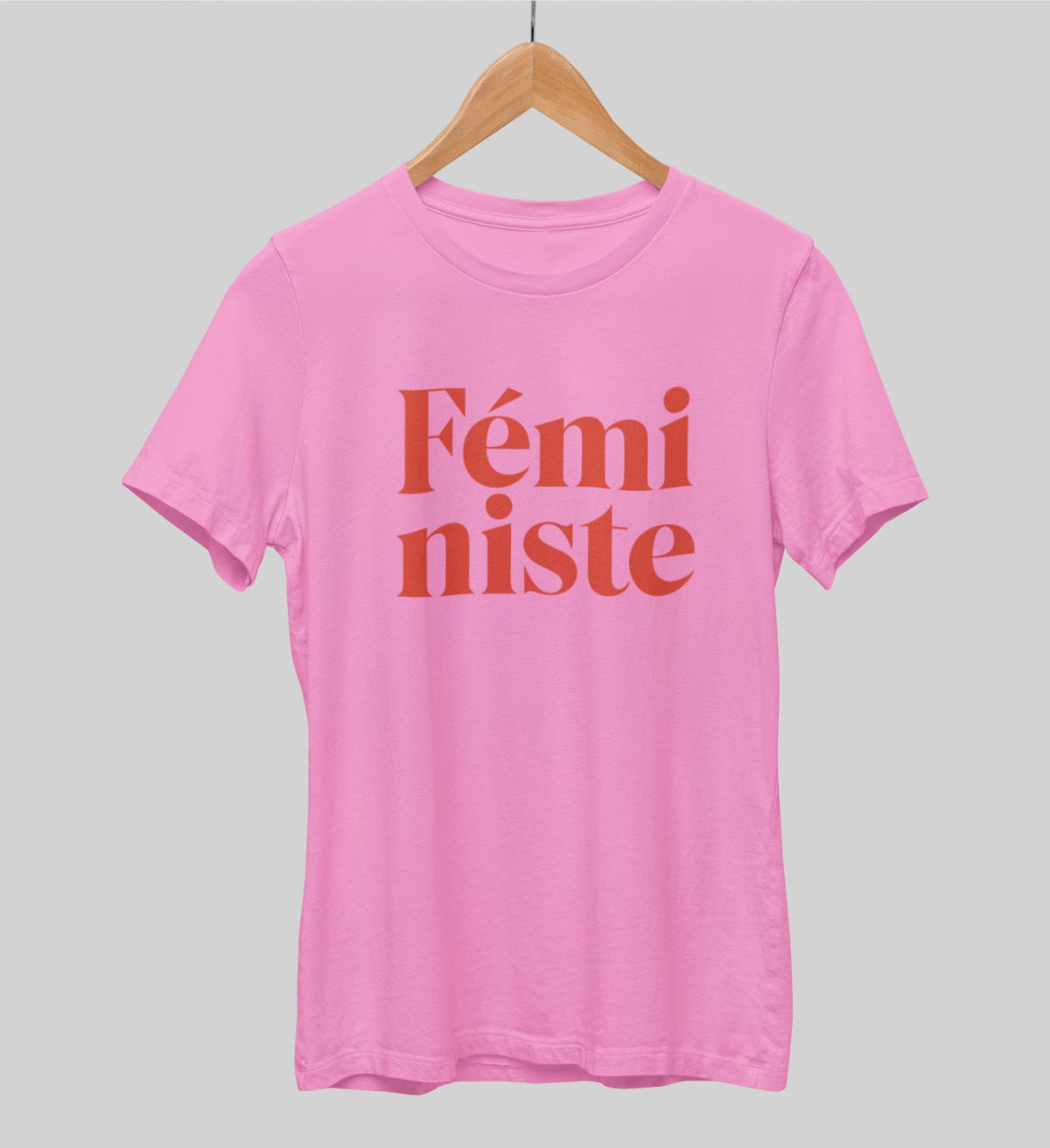 Rosa UNISEX T-shirt “Feministe”