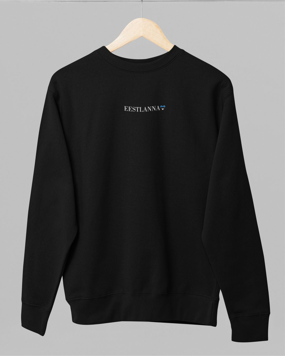 Must pusaer ilma kapuutsita "Eestlanna"