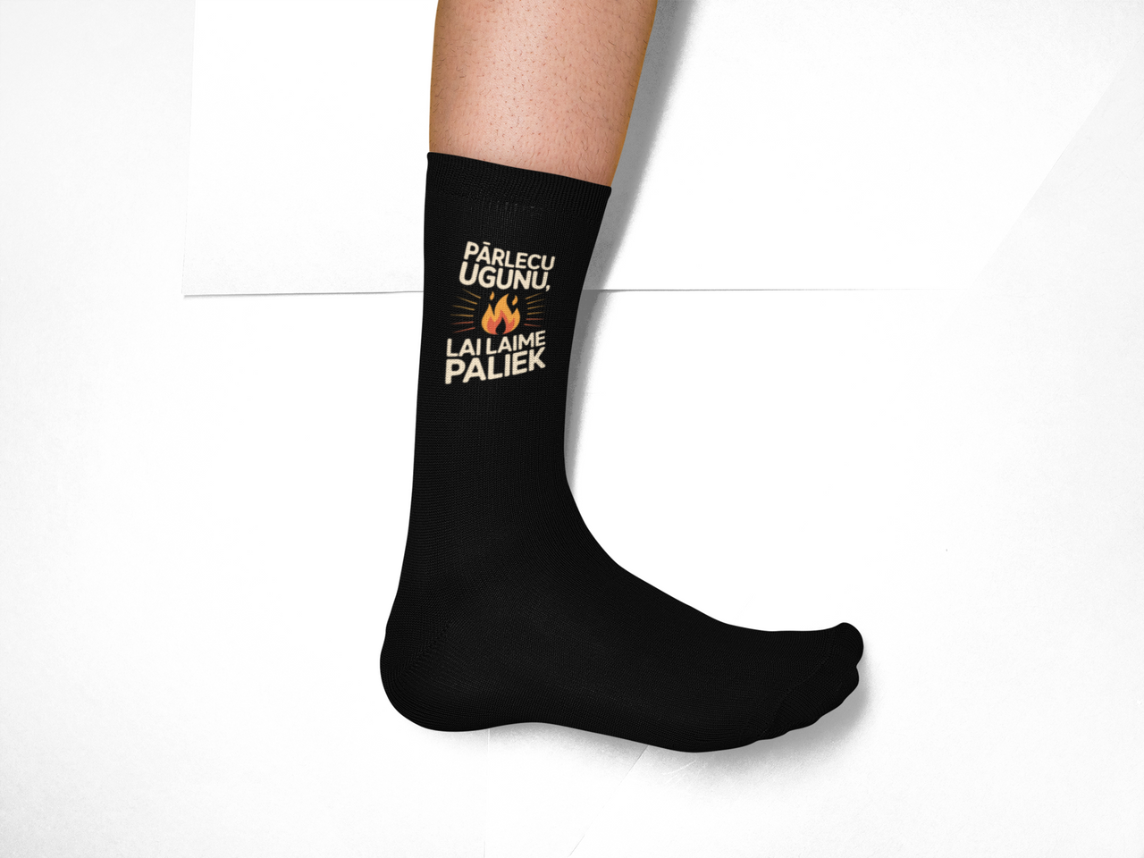 Melni zeķes "Lai laime paliek"