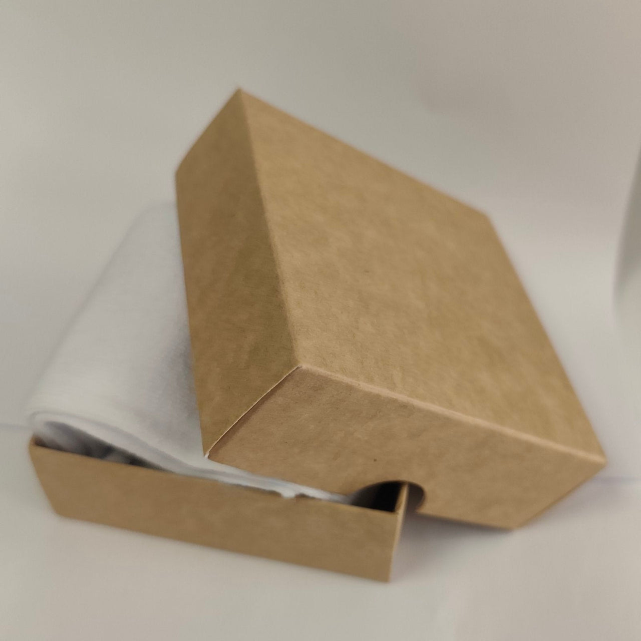 Baltas zeķes "Lai laime paliek"